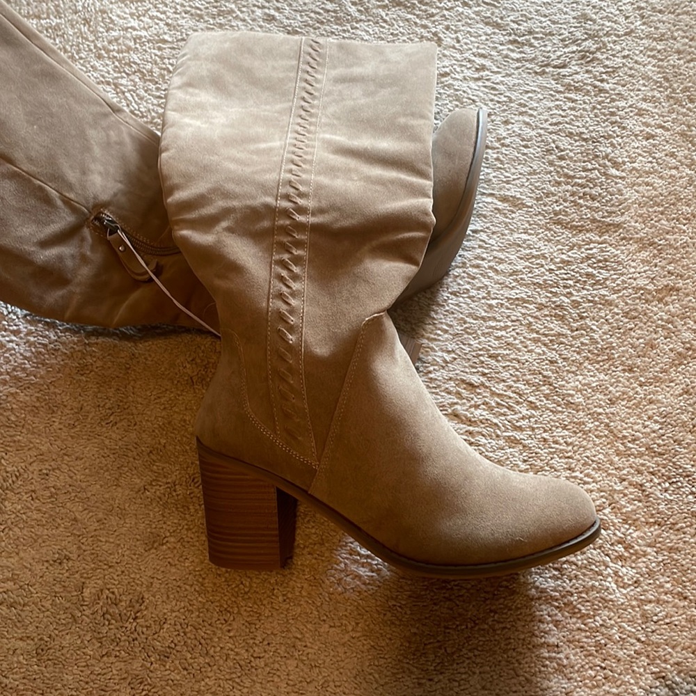 Brand new! Size 10